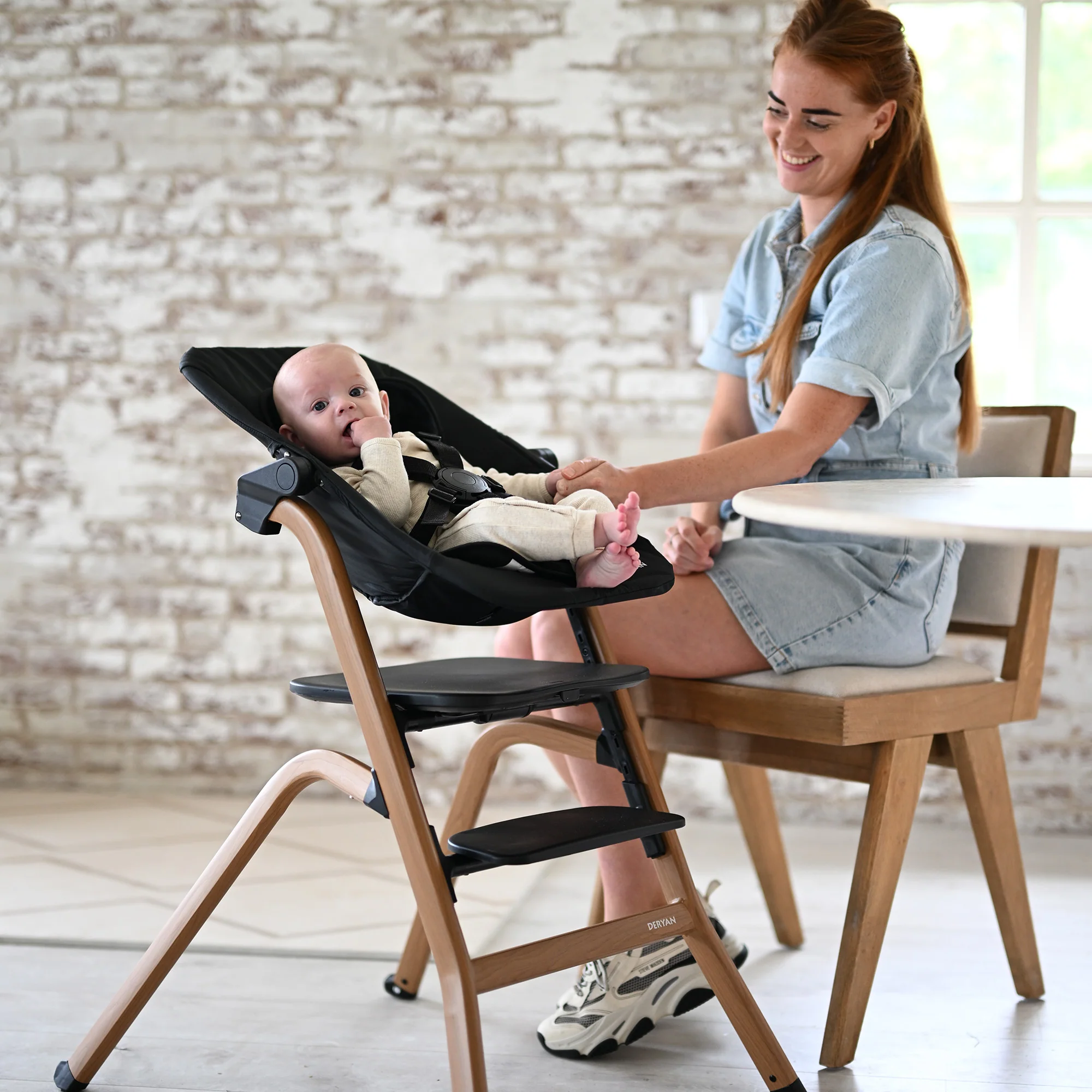 Curve Highchair Set Complete - zawiera leżaczek i poduszkę - czarny - Image 2